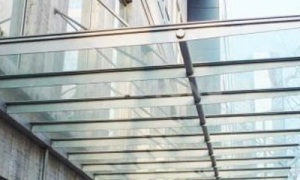 无锡钢结构雨棚安装玻璃该如何测量施工？
